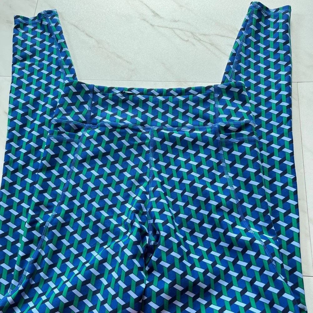 Boden High Waisted Pocket geometric print leggings size 4 - Picture 3 of 11